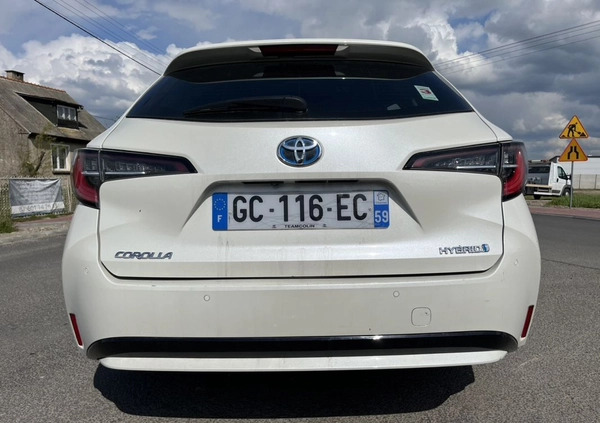 Toyota Corolla cena 43999 przebieg: 113000, rok produkcji 2021 z Suwałki małe 172